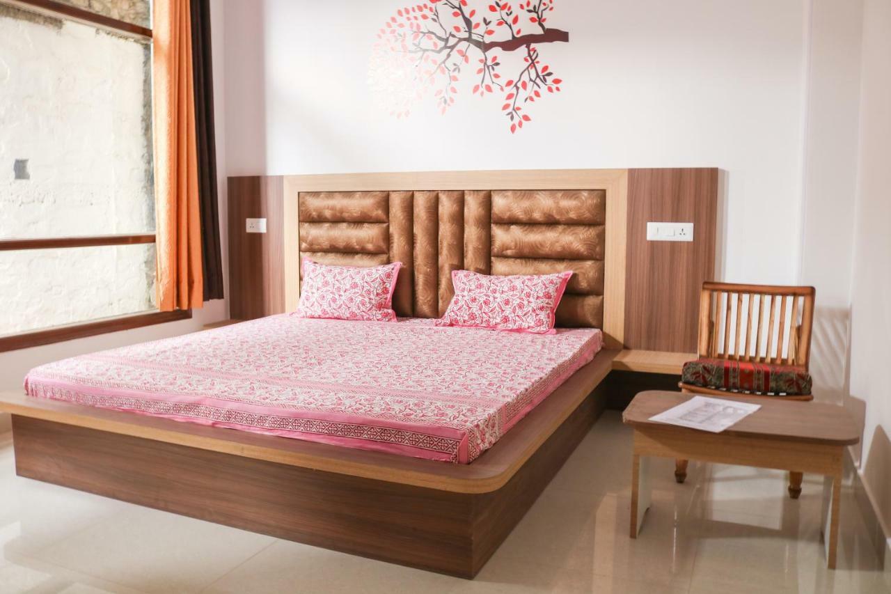 Sai Alok Homestay Shimla Eksteriør billede